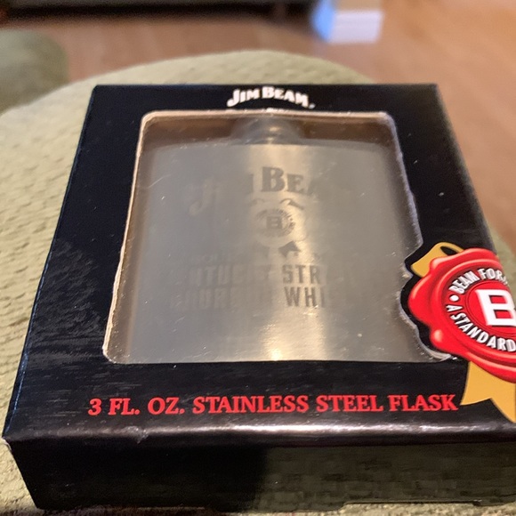 🇨🇦50% off🇨🇦Jim Beam 3oz Stainlesd Steel Flask New - Picture 2 of 6